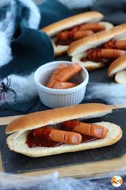 Hot Dogs Ensanglantes D Halloween Recette Ptitchef Recette Recette Recette Facile Cuisine Facile