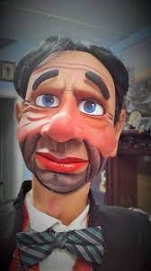 Dan Lavender's Instagram, Twitter & Facebook