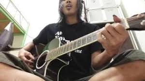 Am dm mengapa ini semua harus berlaku g c apakah ini semua kerna diriku f sedangkan akulah penawar e dalam percintaan. Chords For Cinta Tiga Segi Saleem Argad