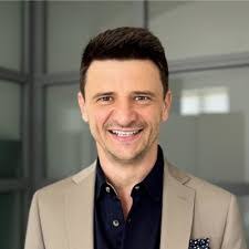 Mitch Foreman's Instagram, Twitter & Facebook