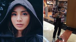 Kirana juga mengakui bahwa ia sempat jatuh hati kepada mantan suami gisella anastasia itu ketika bermain film bersama. Sweet Dan Adem Lihatnya Meski Bercerai Kirana Larasati Tetap Kompak Dengan Mantan Suami Tribunstyle Com