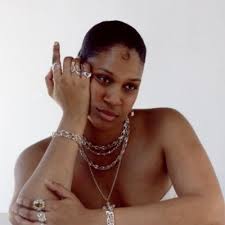 Eva Maxwell (@evurrr_)