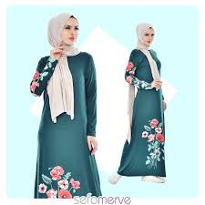 Sefamerve Cicekli Tesettur Elbise Modeli Elbise Modelleri Moda Stilleri Ve Giyim