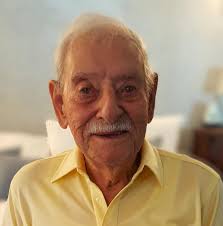 Glenn Townley's Instagram, Twitter & Facebook