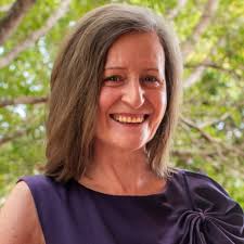 Karen Raine's Instagram, Twitter & Facebook