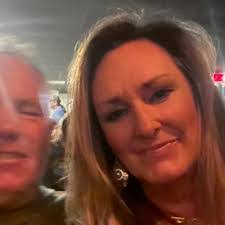 Marci Armstrong's Instagram, Twitter & Facebook