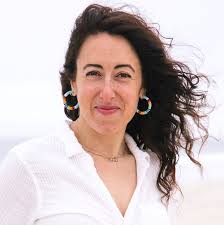 Nora Marcus's Instagram, Twitter & Facebook