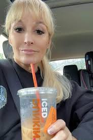 ✨Official✨ connoisseur of Dunkin😘￼