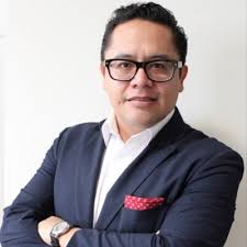 Ricardo Corona (@RichCorona)