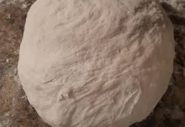 Cette Pate A Pizza Est Comme Celle Au Restaurant Mikes Tout Aussi Bonne In 2020 Pizza Sandwich Food Pizza Dough