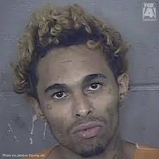 JUST IN: A Blue Springs man has been charged in a stabbing and two  shootings in Independence that left one man dead. https://trib.al/bkc05eO