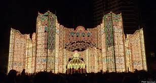 Photos 10 Astonishing Christmas Light Displays Best Christmas Lights Decorating With Christmas Lights Christmas Lights