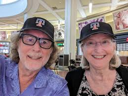 How to contact 911 in emergency as a deaf person in Lansing, MI?