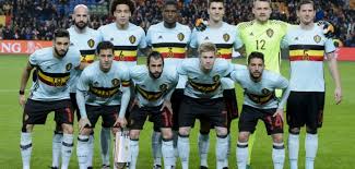Kruip in de huid van de trainer, de scheidsrechter of geef je mening als echte analist. Ek Voetbal 2020 Europees Kampioenschap 2016 Nieuws