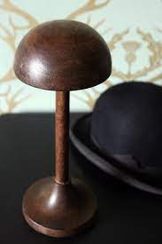 Love This Vintage Style Hat Stand Hat Display Vintage Style Hat Hat Stands