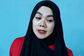 Previous post hukum menyemir rambut menurut fiqih. Sarita Abdul Mukti Ungkap Alasan Punya Tindikan Di Dagu