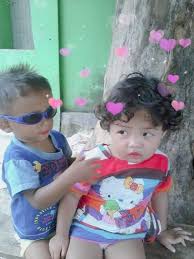 Lagu tirai cinta dinyanyikan oleh artis terkenal indonesia mirnawati. Tirai Cinta Home Facebook