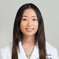 Leslie Mona's Instagram, Twitter & Facebook