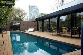wellness in amsterdam city garden swimmingpool poolhouse jacuzzi relax made by garden vision zwembad huizen eigentijdse keuken trap decor