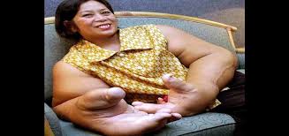 En matière de chiffre d'affaires (généré en 2017) et pour la 5ème année les 10 entreprises les plus profitables du monde. Decouvrez La Femme Aux Plus Grosses Mains Du Monde Video