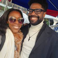 Love in action is everrryyyytthhhiiing!!! Day 3 of birthday celebrations  and I couldn't be happier. Brandon Lomax I love you so much. #love  #birthdayweekend #myheart #blacklove #wintervillage #wintervillagebryantpark