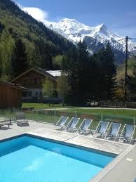 Piscine Avec Vue Sur Le Massif Du Mont Blanc Photo De Le Refuge Des Aiglons Chamonix Tripadvisor