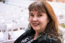 Elaine Calloway's Instagram, Twitter & Facebook