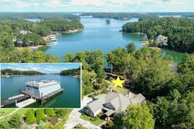 Lake lanier million dollar luxury lake homes. 5919 Basswood Cove On Lake Lanier Georgia Luxury Homes Mansions For Sale Luxury Portfolio