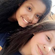 Candy Malinowski (@CandyMalinowski)