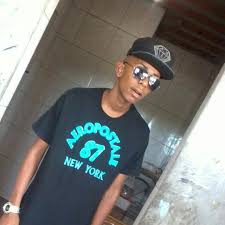 A soli 27 anni è morto improvvisamente il fratello di dayane mello, lucas, che sarebbe deceduto in seguito ad un terribile incidente stradale. Lucas Mello Home Facebook