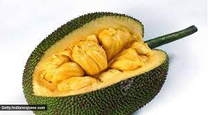 Learn what jackfruit tastes like, jackfruit recipes and more. Easy Tips To Buy Cut And Clean Kathal Or Jackfruit Lifestyle News The Indian Express