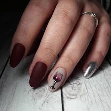 Wine Manicure With Accent Glitter Nails Wine Nails Glass Nails Elegant Nail Art