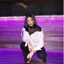 Ponta do solin kirkko sijaitsee vain muutaman minuutin. Nathalie Volk Nennt Sich Jetzt Miranda Digrande Das Steckt Dahinter Stern De