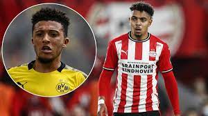 Es werden alle relevanten news im zusammenhang mit dem spieler angezeigt. Bericht Psv Torjager Donyell Malen Soll Bei Bvb Abgang Von Jadon Sancho Dessen Nachfolger Werden Sportbuzzer De