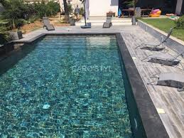 La Sobriete Et L Elegance D Une Plage De Piscine En Carrelage Aspect Bois Woodstock Grey Grip Vente De Carrelage Et Margelles De Piscine A La Seyne Sur Mer Caro Styl
