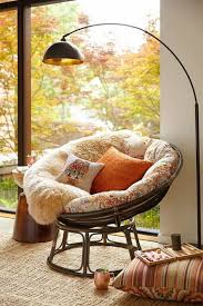 Cocooning Groot Kussen Leeshoek Oranje Raam Ronde In 2020 Living Room Decor Cozy Comfy Chairs Reading Nook