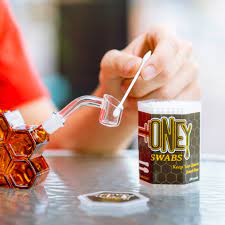 Two Effective Ways To Clean Your Water Pipe - 710 Pipes