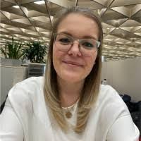 Lisa Meissner's Instagram, Twitter & Facebook