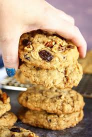 Chewy Oatmeal Raisin Cookies Are So Soft And Thick Super Simple And Easy To Make With No C Oatmeal Raisin Cookies Chewy Oatmeal Raisin Cookies Craisin Cookies