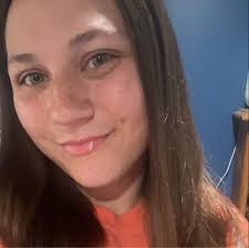 Iesha Chambers's Instagram, Twitter & Facebook