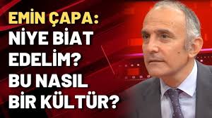 Peker, geçen sene evinde ölü bulunan aleyna çakır'ın ölümünün baş şüphelisi olan ve tahliye edilen ümit can uygun'un babasının i̇çişleri. Suleyman Soylu Nun Babasi Yeralti Dunyasinin Dugununde Youtube