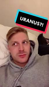 I’d be that idiot. #tiktok #tiktoksuomi #tiktoksweden #fyp #foryoupage  #uranus #idiot #embarrassing #quiz #foryoupagee