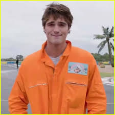 2 3 es un actor de descendencia vasca. Joel Courtney Photos News Videos And Gallery Just Jared Jr Page 4