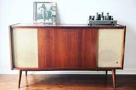 Consider a larger zenith record player console for the full furniture look of maple, oak, or cherry wood. Atx Record Players Retro Consoles Rule Technology Designer