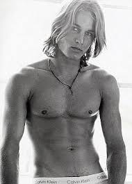 See more ideas about travis fimmel, ragnar, long hair styles men. Travis Fimmel Sports Rounder Figure Compared To His Calvin Klein Days Daily Mail Online