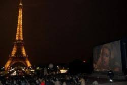 » au clair de la lune, s'en fut arlequin. Cinema Au Clair De Lune Des Films En Plein Air A Paris