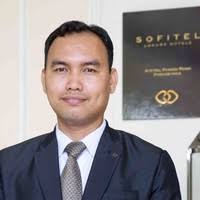 Sum Hong Email & Phone Number