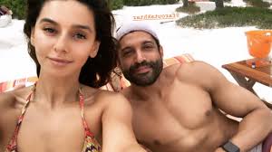 Free fire nickname 2020 has changed such as the limit of 20 characters when specializing the game's name to the character and restricting many matching characters. Farhan Akhtar And Shibani Dandekar S Cosy Vacation Pictures Are Just Next Level Mushy Hindi Movie News Bollywood Times Of India
