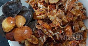 Telur goreng sambal rahsia dan tips masak sambal lebih sedap dan padu. Sambal Cili Padi Jering Tua Bilis Pedas Berdesing Tak Perlu Bawang Mingguan Wanita