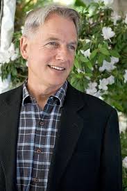 六一👭👬儿童节的今天送你一粒泡泡糖，嚼出甜蜜和健康送你一颗玻璃球，自在玩耍无忧愁给你打个一百分，再接再厉好精神